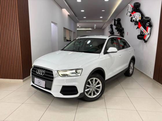 AUDI Q3 1.4 TFSI AMBIENTE GASOLINA 4P S TRONIC AUDI Q3 1.4 TFSI AMBIENTE GASOLINA 4P S TRONIC